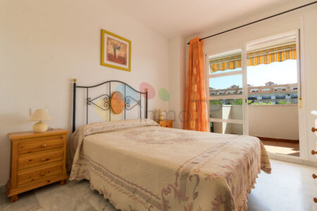 iTP-0234 Piso de 87m2 en El Portil en urbanización privada