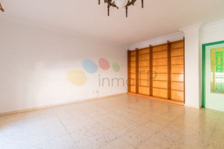 iTP-0227 Piso luminoso con 4 habitaciones y 2 baños