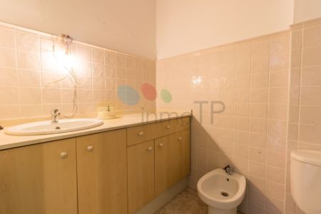 iTP-0227 Piso luminoso con 4 habitaciones y 2 baños